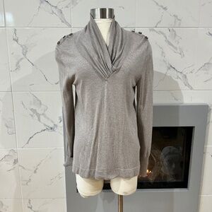 Woman’s pullover top